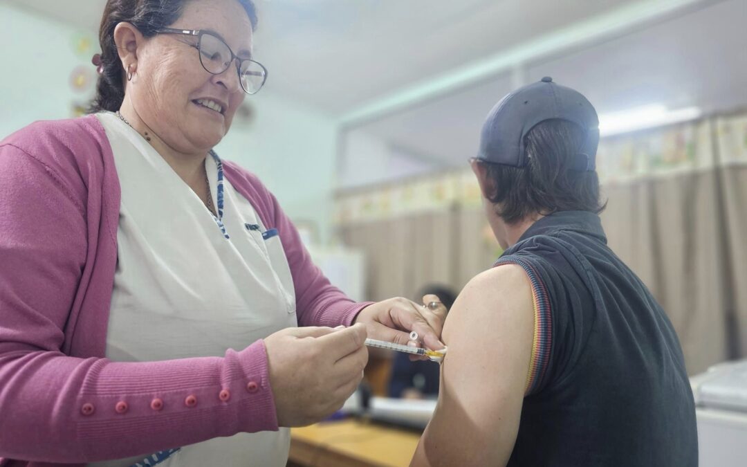 VACUNACIÓN CONTRA EL DENGUE