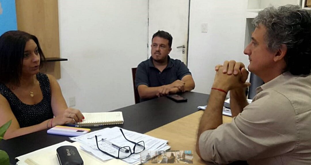 La Directora de Industrias visitó Federación para interiorizarse sobre la construcción de casas de madera