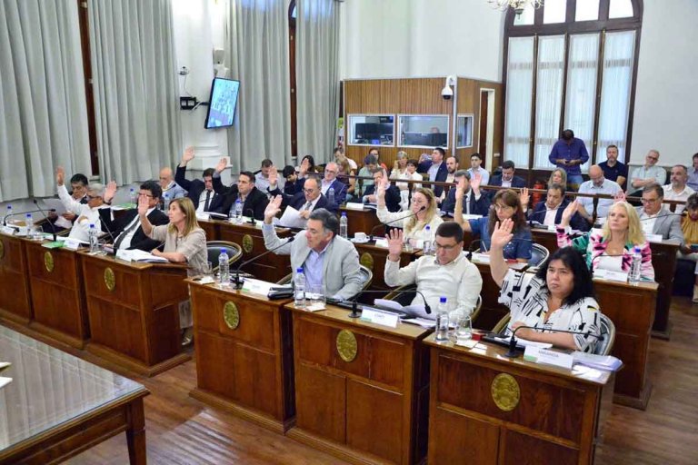 El senado provincial aprobó el proyecto de Reforma Política y la iniciativa vuelve a la cámara baja