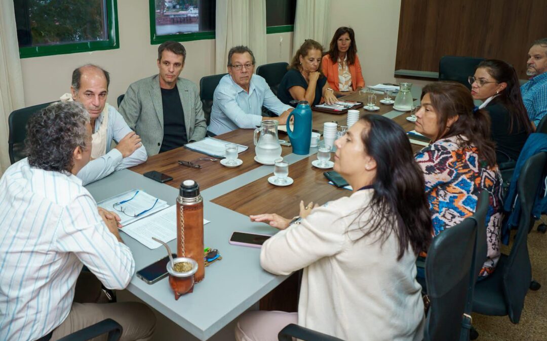 RICARDO BRAVO REUNIÓ A LEGISLADORES DE LA REGIÓN