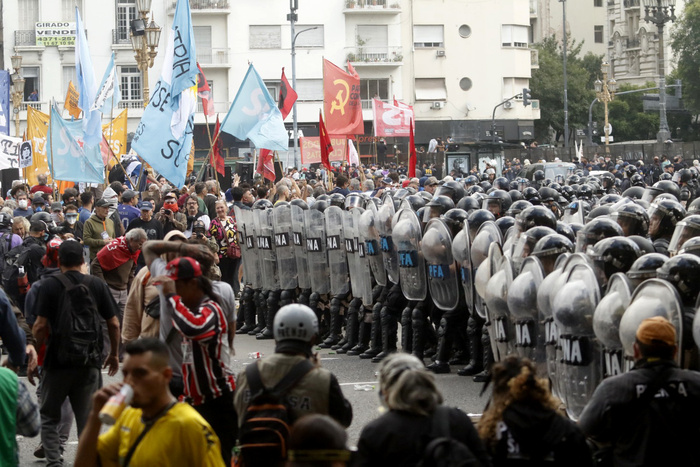 MIERCOLES DIA DE MOVILIZACIÓN PESE A LA REPRESIÓN DE PELUCA