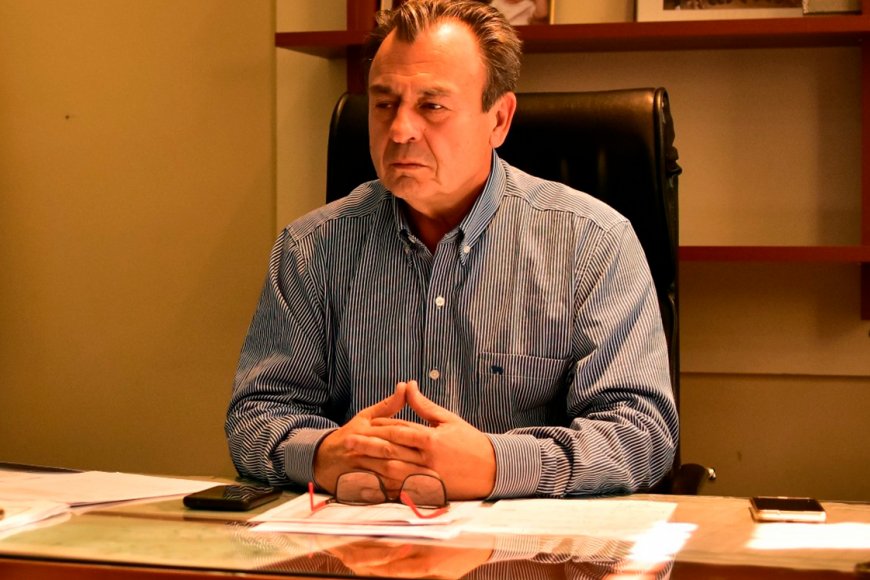 OTRO QUE SE VA CON FRIGERIO