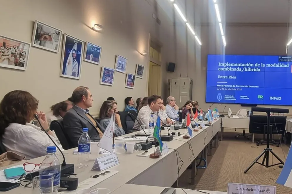 Entre Ríos presentó en Nación la implementación de la modalidad combinada en educación superior
