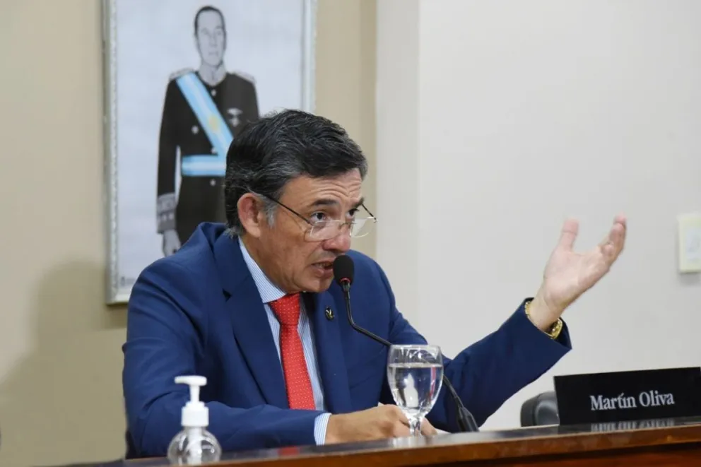  EL ADIOS AL IOSPER: Oliva: “Quieres dieron quórum tienen que hacerse cargo” momento  · 