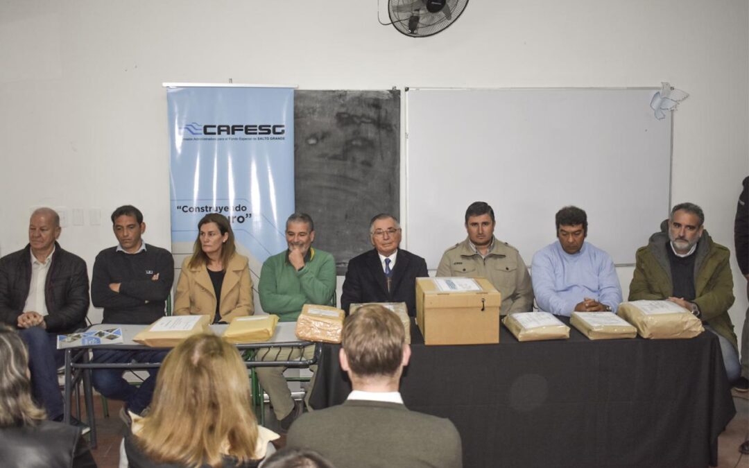 CAFESG: abrieron los sobres para la obra de un comedor en una escuela y la señalización de la ruta 44 en Federación