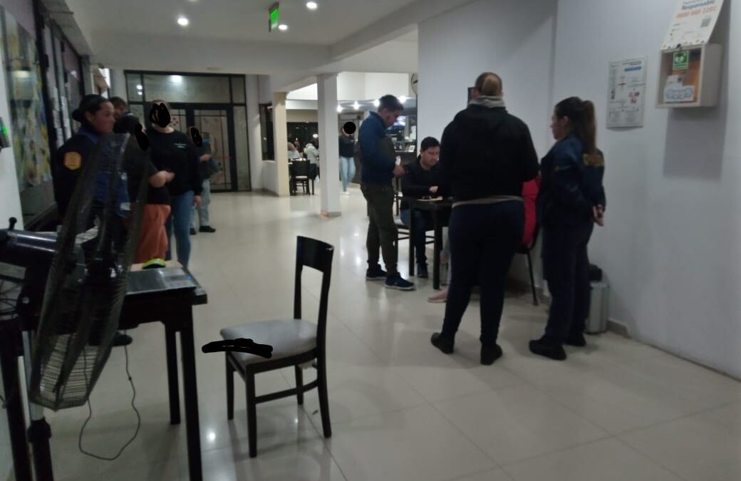 INTENTO DE ESTAFAS CON BILLETES FALSOS EN FEDERACIÓN: UNA MUJER CORRENTINA DETENIDA POR LA POLICÍA DE ENTRE RÍOS Y LA JUSTICIA FEDERAL INVESTIGA LA TRAMA