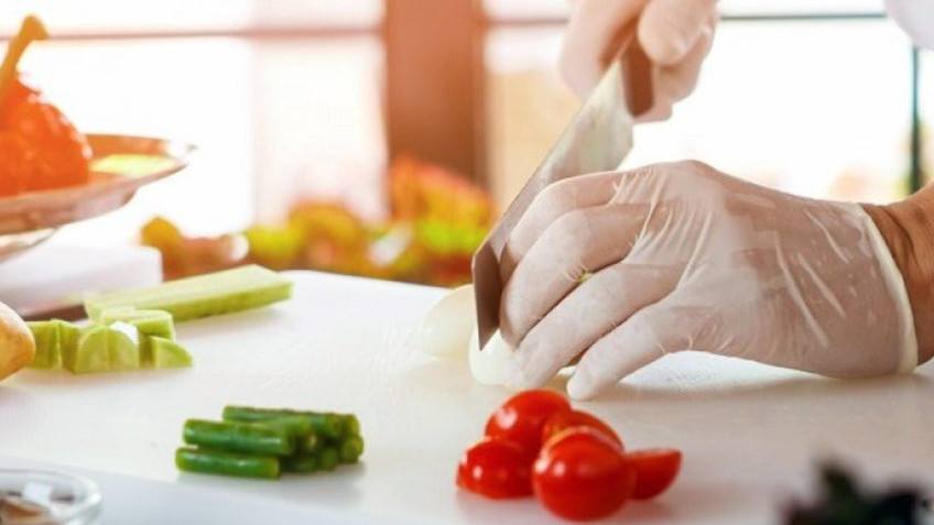 MUNICIPALES: CURSO DE MANIPULACIÓN DE ALIMENTOS