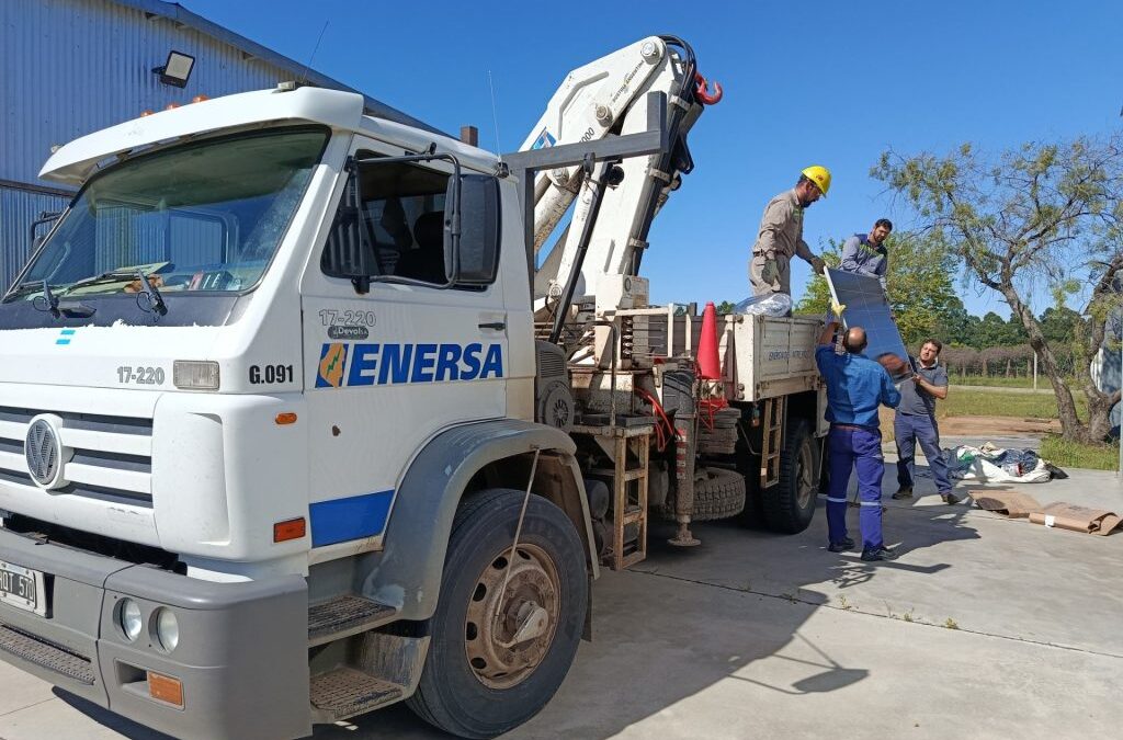 El Centro Cívico de Federación incorporará energía solar gracias a un acuerdo con ENERSA
