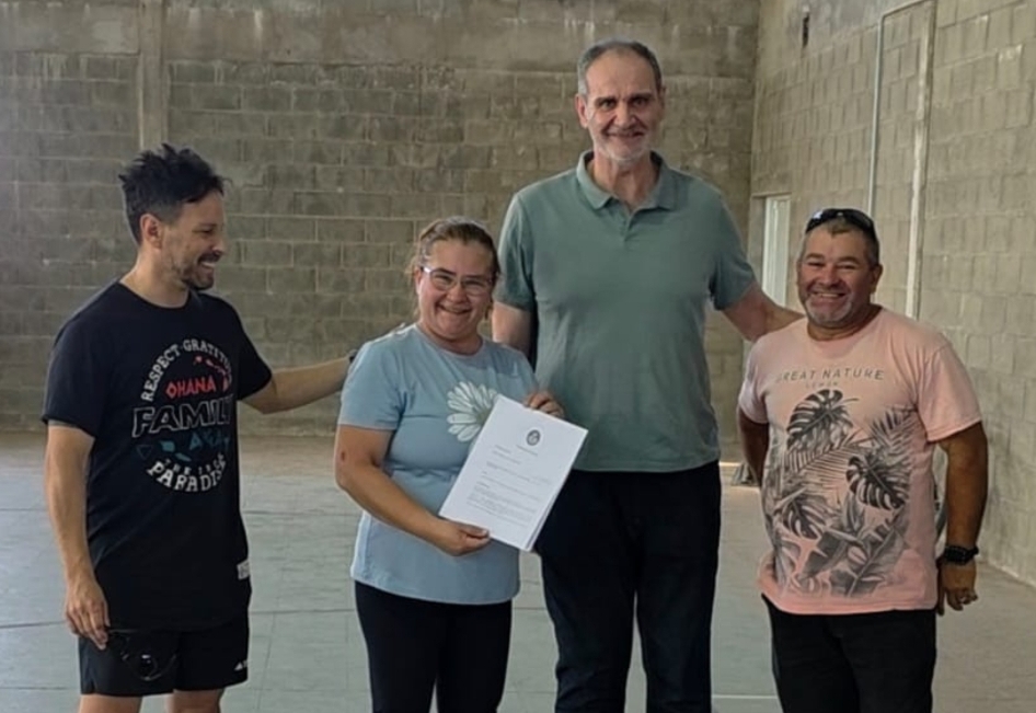 El Gobierno coordinó acciones con clubes deportivos de Federación