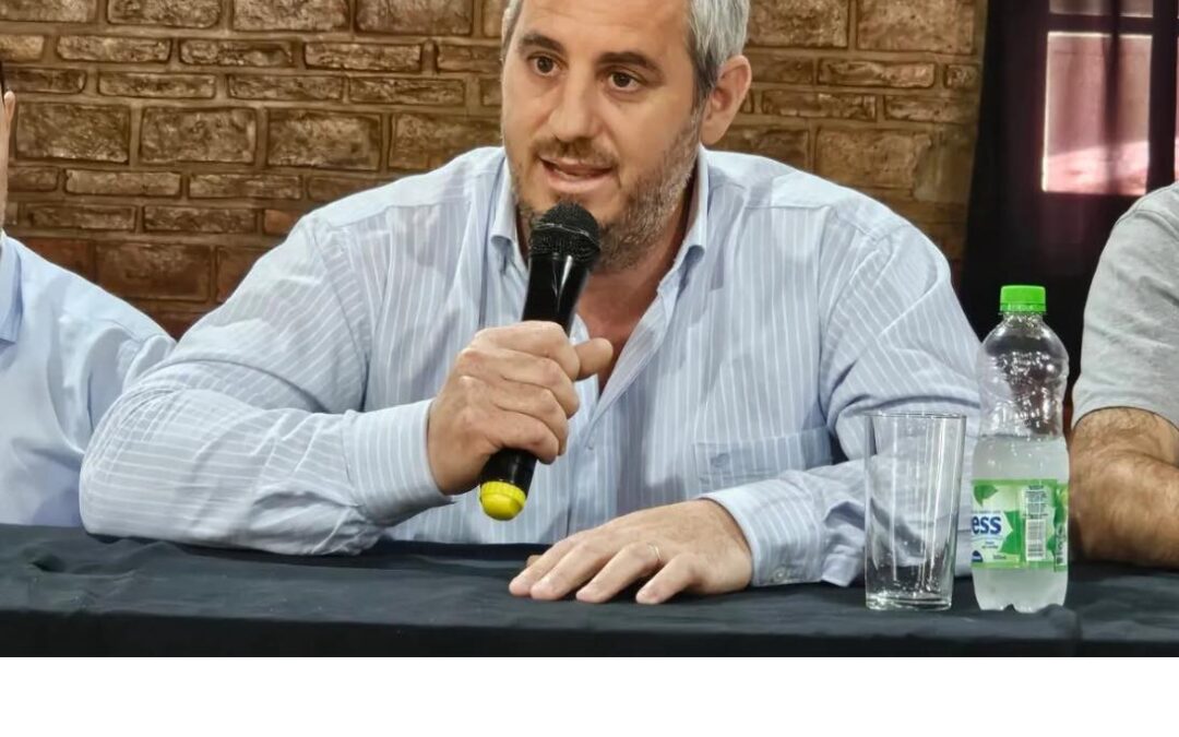 El intendente de Colón sufrió un grave siniestro vial junto a su familia