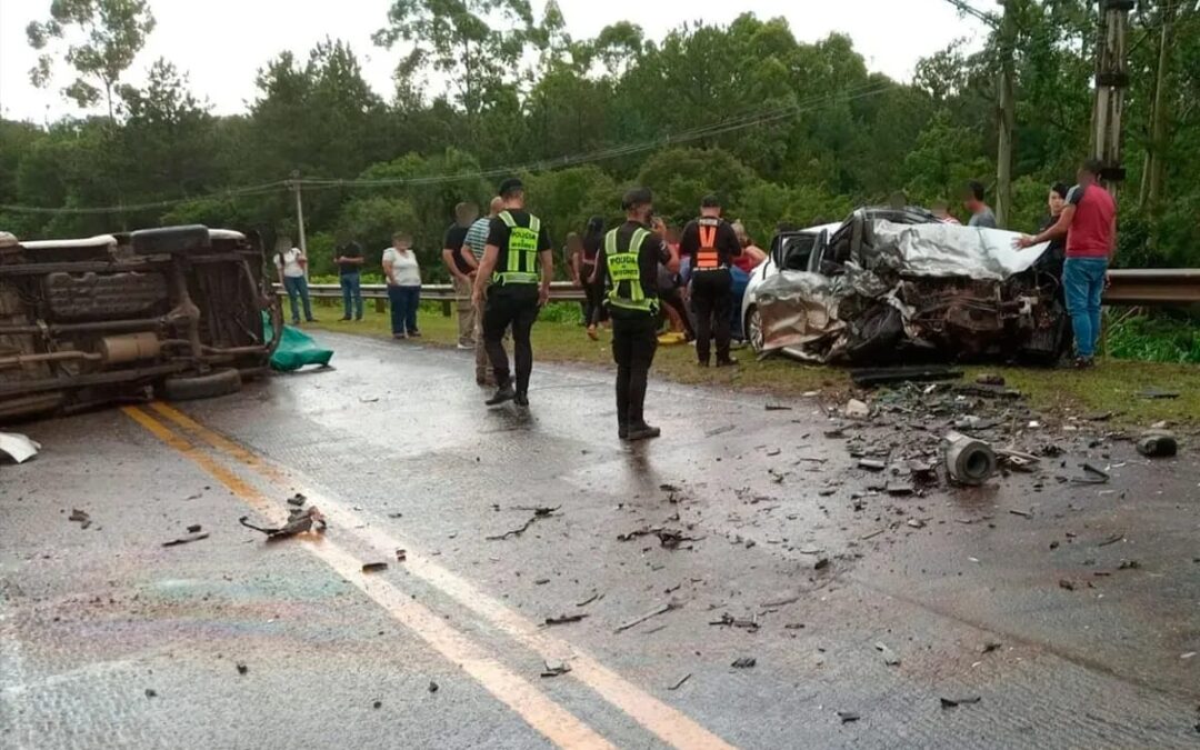 Fatalidad en Misiones: tres personas de Curuzú fallecieron tras violento choque