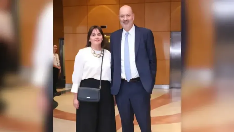 Los anti casta; Denunciaron penalmente a Sturzenegger por una contratación de $115.000.000 a su esposa