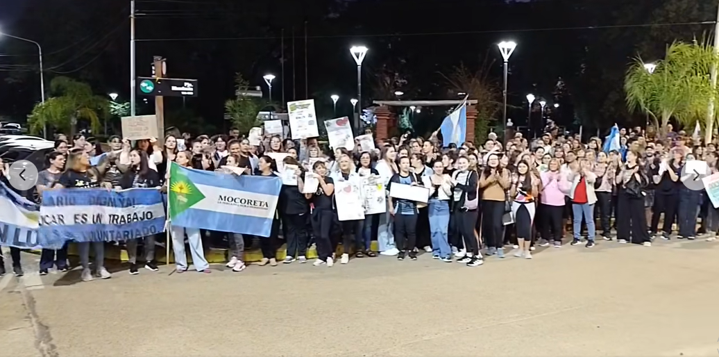 Numerosa marcha docente en Mocoretá en reclamo de sueldos dignos