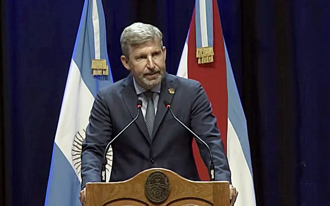 Frigerio llamó a “renovar el compromiso con la democracia” a 50 años del golpe militar