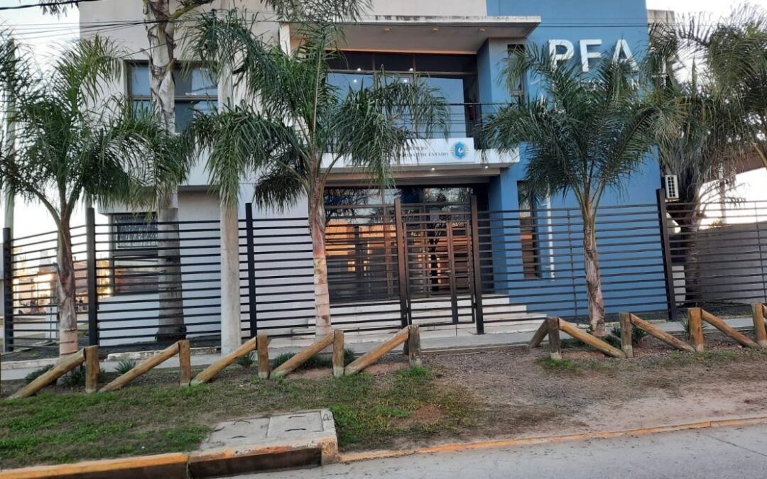 LA POLICÍA FEDERAL ARGENTINA DEJA #CHAJARÍ, PELUCA SE LAS QUITÓ