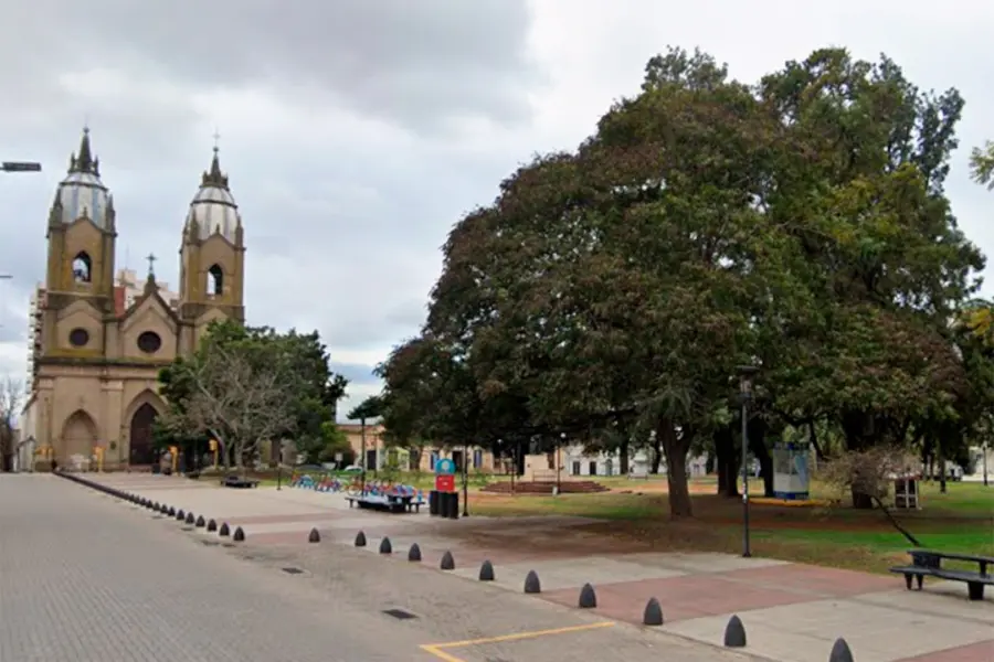 PARA TOMAR DE EJEMPLO Y AVANZAR EN EL CAMBIO DE NOMBRE DE LA AVENIDA 25 DE MARZO