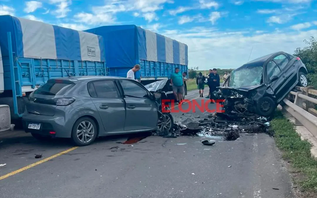 Accidente fatal en Ruta 11: murió una mujer de 36 años tras choque frontal