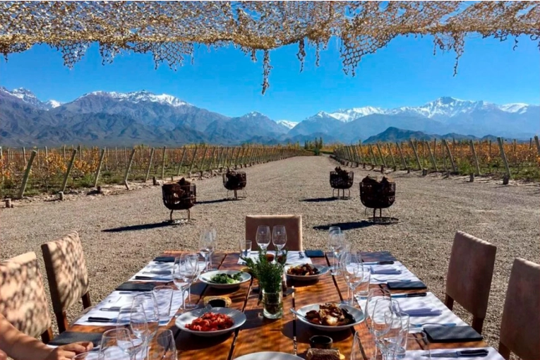 Turismo: escasas reservas en los principales centros del país para el fin de semana largo