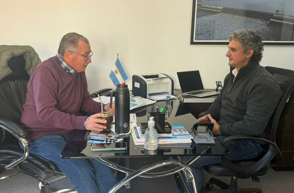 La avenida Néstor Kirchner, eje de una reunión de trabajo entre el intendente Bravo y el presidente de CAFESG, Carlos Cecco