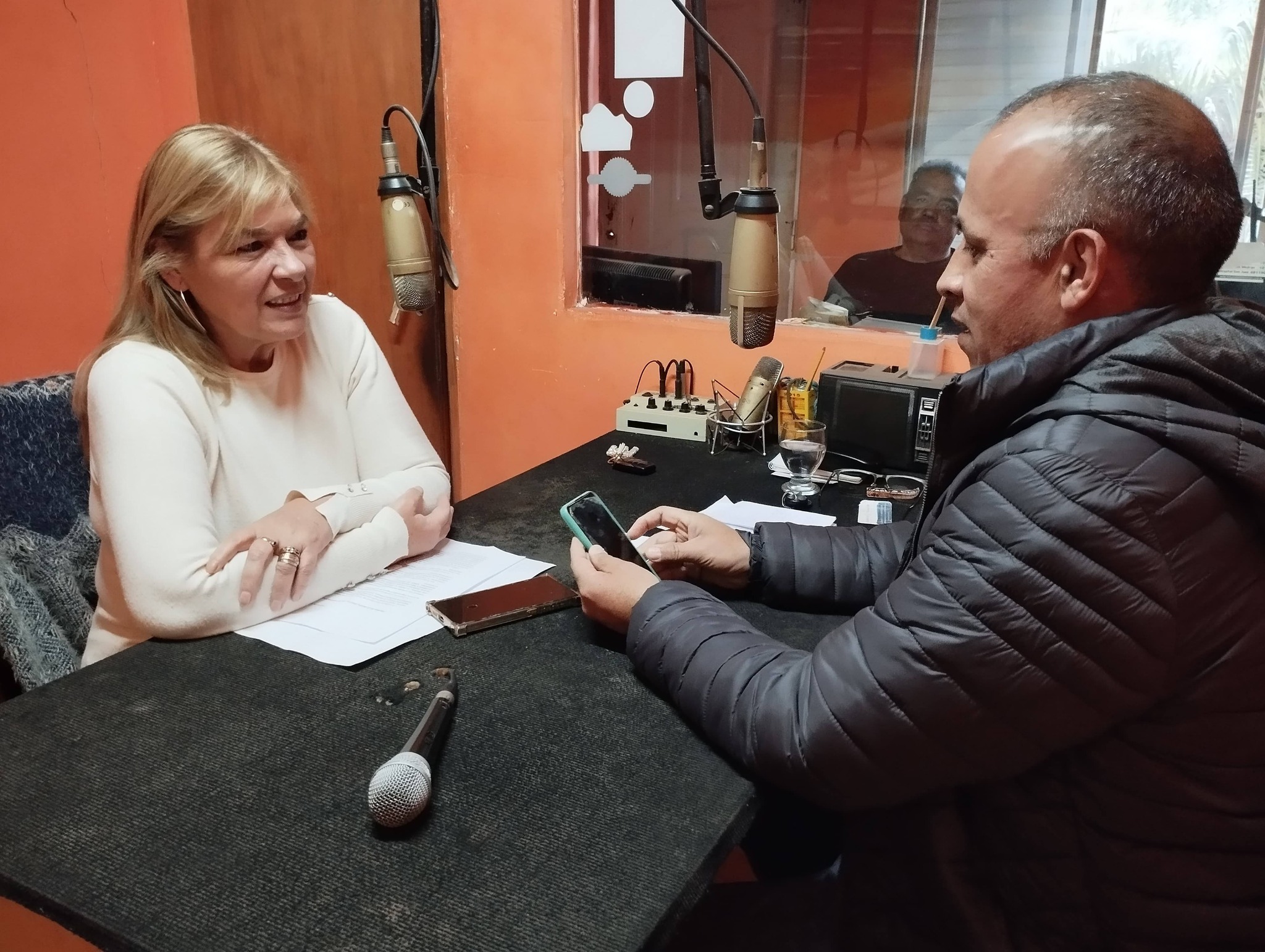 MARITA URQUIZA: «EN LA CALLE ME HABLAN DE UNA CANDIDATURA Y LO ASIMILO MÁS QUE ANTES POR LO QUE ME TOCA VIVIR EN EL HOSPITAL»