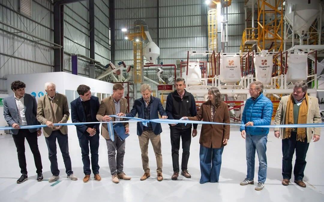 Frigerio inauguró una planta de alimentos balanceados en Hasenkamp que adhirió al RINI