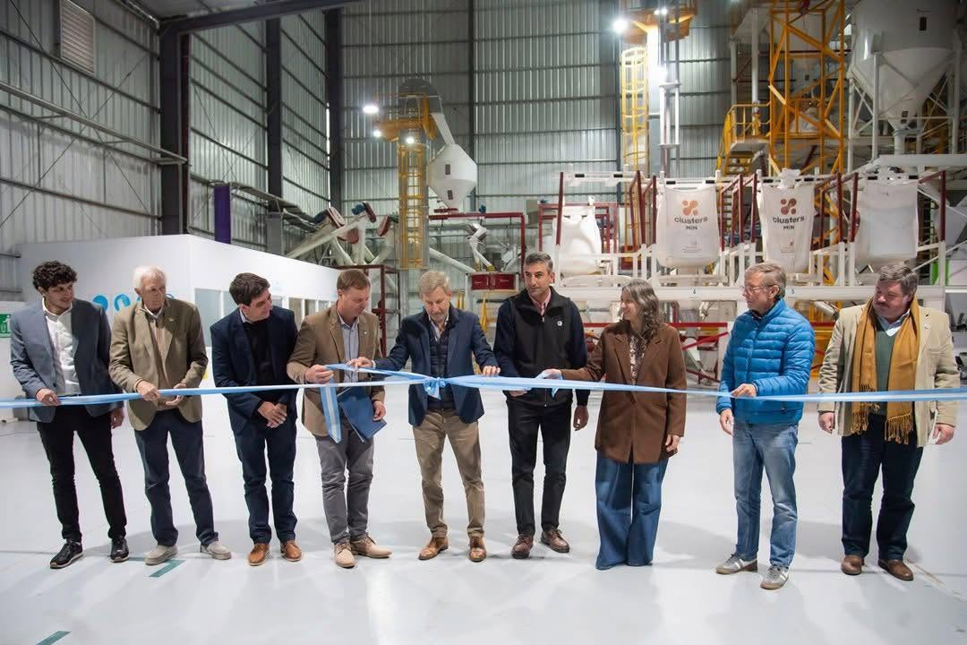 Frigerio inauguró una planta de alimentos balanceados en Hasenkamp que adhirió al RINI