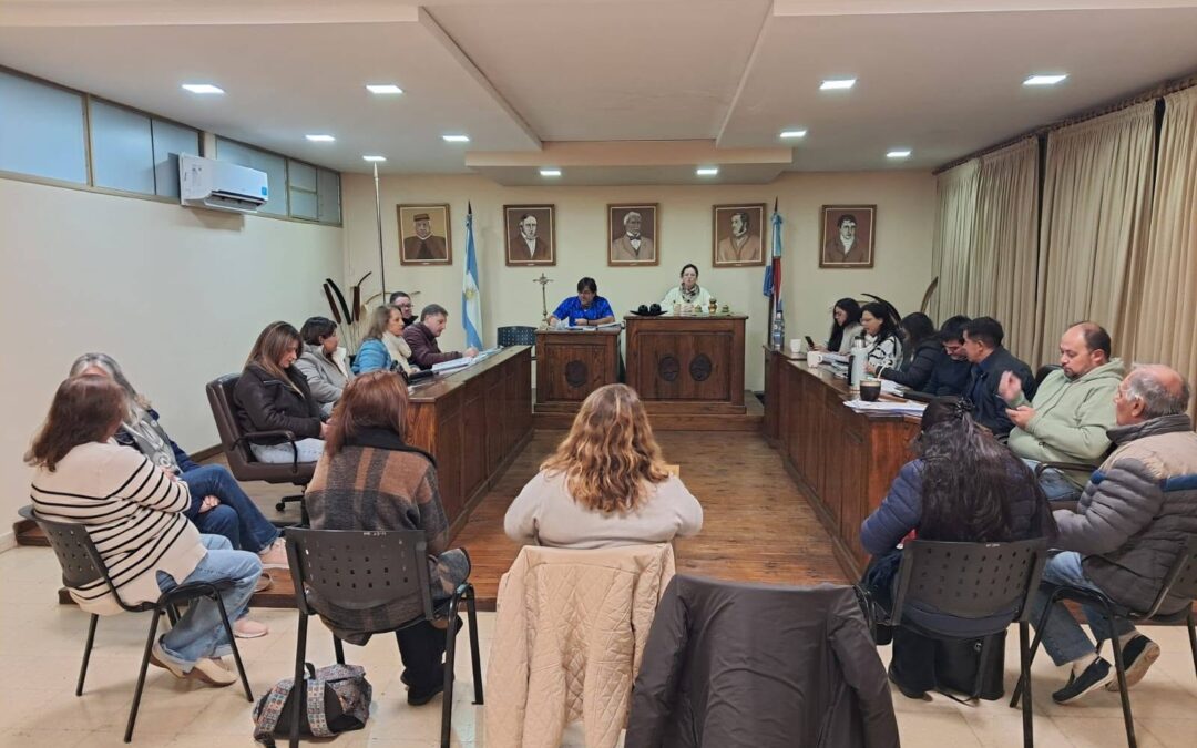 Guías de Turismo Matriculados presentaron en el Honorable Concejo Deliberante Informe Técnico-Estratégico sobre el estado del Circuito Histórico-Ambiental de la Vieja Federación