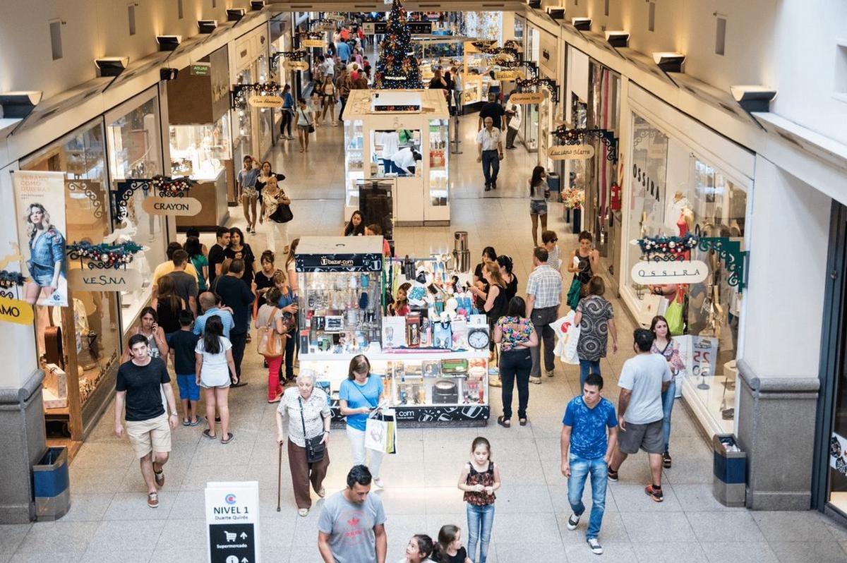 AGUANTE PELUCA!!! Los shoppings se preparan para un repunte del consumo