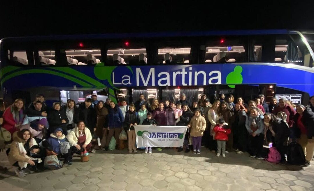 CINCUENTA EMPLEADOS MUNICIPALES DE AEMFE VIAJARON DE VACACIONES EN VILLA CARLOS PAZ MEDIANTE CONVENIO CON LA EMPRESA LA MARTINA.