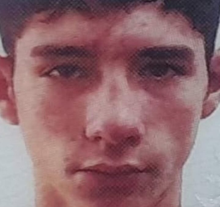 SE SOLICITA COLABORACIÓN PARA DAR CON EL PARADERO DE UN ADOLESCENTE