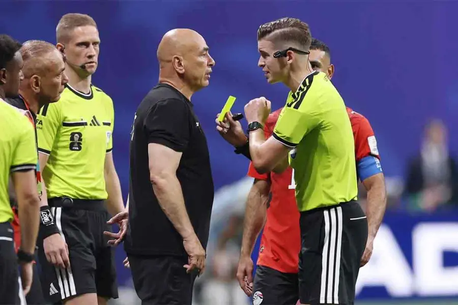 Egipto denunció ante la FIFA al árbitro francés y pidió investigarlo por el partido con Argentina