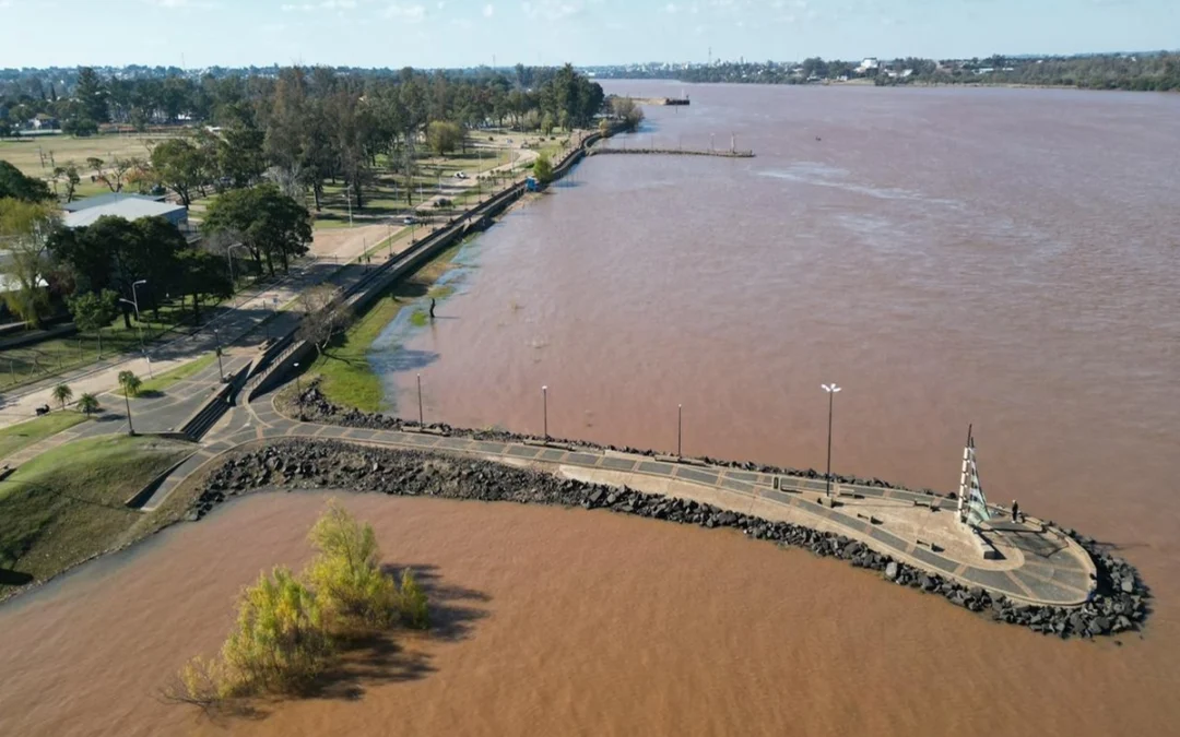 Advierten por un repunte del río Uruguay y anticipan un aumento de caudales en Salto Grande