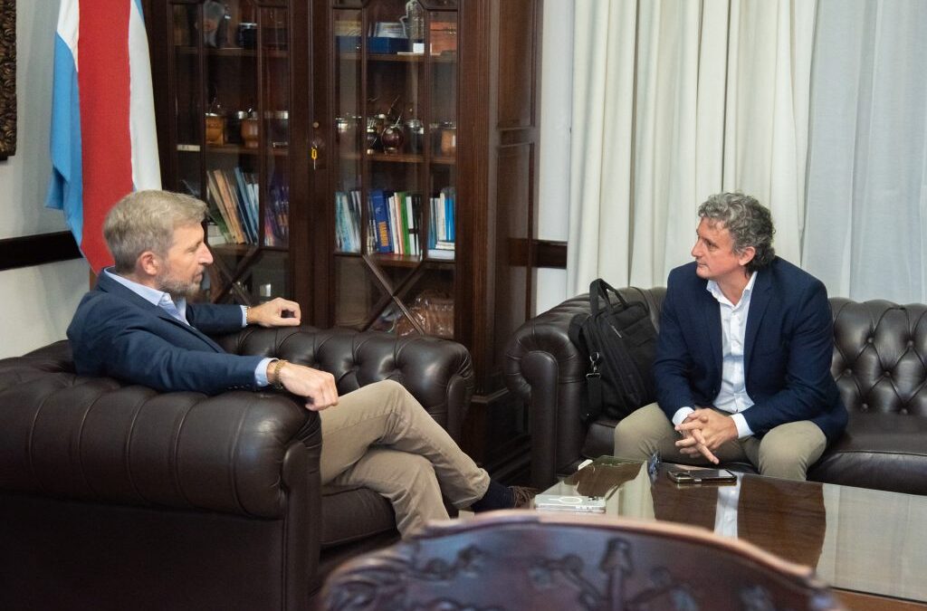 Frigerio y Bravo analizaron obras estratégicas para Federación: viviendas, turismo y pavimentación