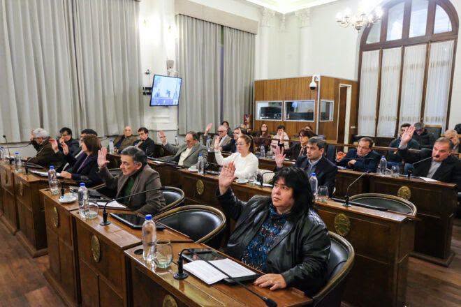 GRAVE: CON EL VOTO DE LA TRAICIÓN EL SENADO CONVIRTIÓ EN LEY LA REGLAMENTACIÓN DEL ARTÍCULO 60 DE LA CONSTITUCIÓN