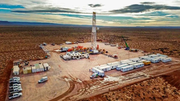 Falla letal, tensión y alarma por un nuevo incidente en Vaca Muerta: un operario de YPF muerto