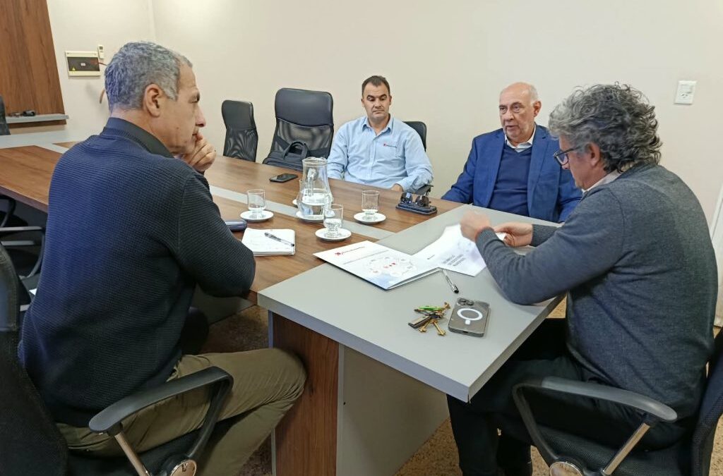 Federación analiza alternativas de financiamiento para obras públicas y compra de equipamiento