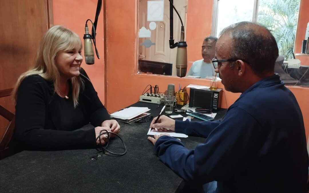 NUEVA AMBULANCIA Y UNA CANDIDATURA A LA INTENDENCIA QUE LOS OPERADORES PARECEN HACER MADURAR