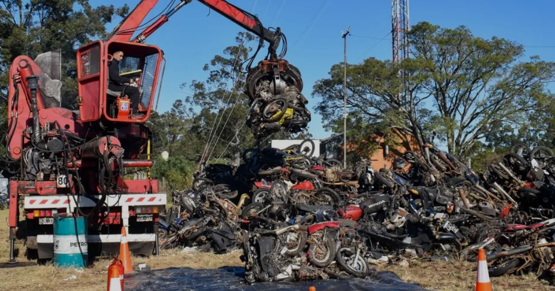 El municipio compactará 252 motos y 22 autos: tres días tienen los titulares para hacer el reclamo