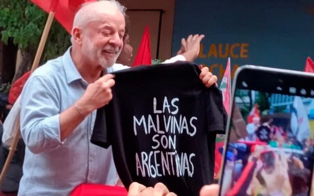 Habló el argentino que le llevó a Lula la remera de «Las Malvinas son argentinas»